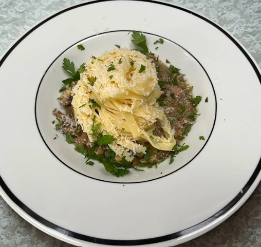 GARLIC MUSHROOM TAGLIATELLE SUPREME
