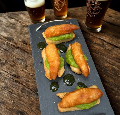 MINI FISH 'N' CHIP-PEA CANAPE'S