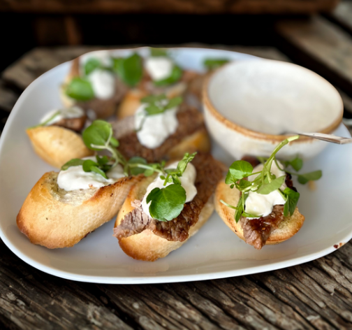 STEAK AND HORSERADISH CROSTINI