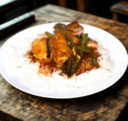WOK-GLAZED SWEET & SOUR CHICKEN